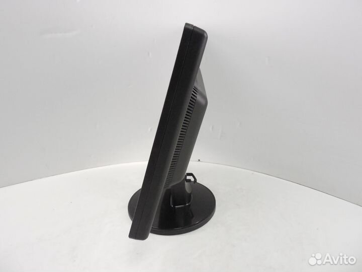 Жк-монитор 19