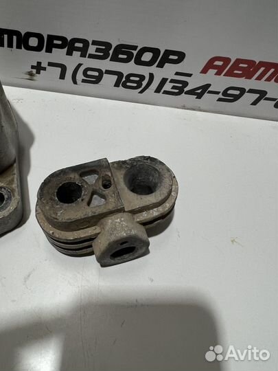 Кронштейн опоры двигателя Chevrolet Lacceti