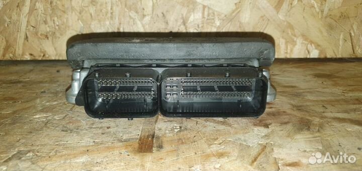 Блок управления двигателем Audi A4 CDH