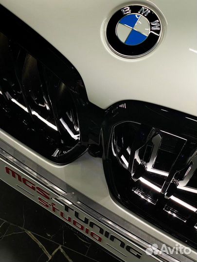 Решетка в стиле M для BMW X5 G05 черный глянец