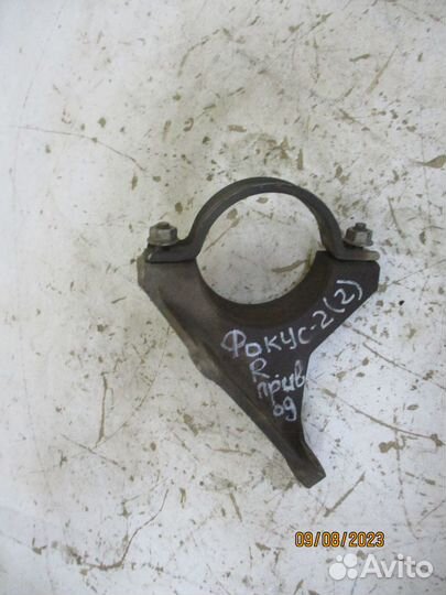 Кронштейн правого привода Форд Фокус 2