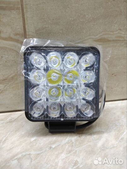 Вспышки фсо (Светодиодный прожектор)