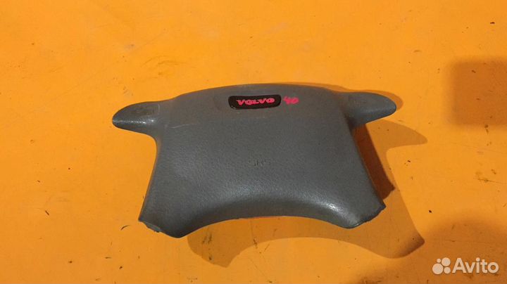 Подушка безопасности водителя на Volvo S40