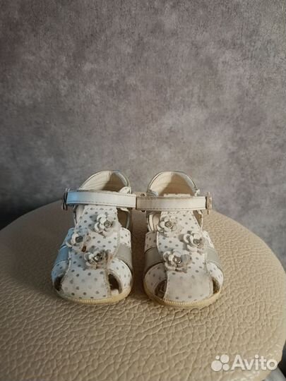 Сандали 20р