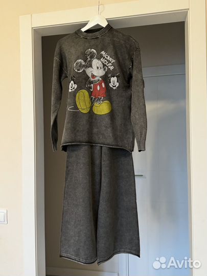 Спортивный костюм женский новый xs