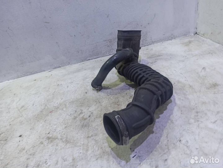 Патрубок воздушного фильтра