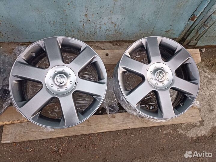 Оригинал Nissan R17 как новые 114,3