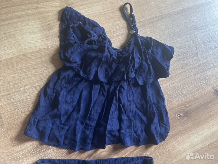 Костюм шорты с топом с рюшей tyess