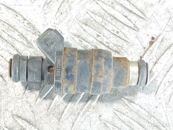 Форсунка двигателя Peugeot 306 1993 2003