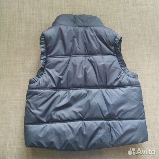 Продам жилетку на мальчика M&S