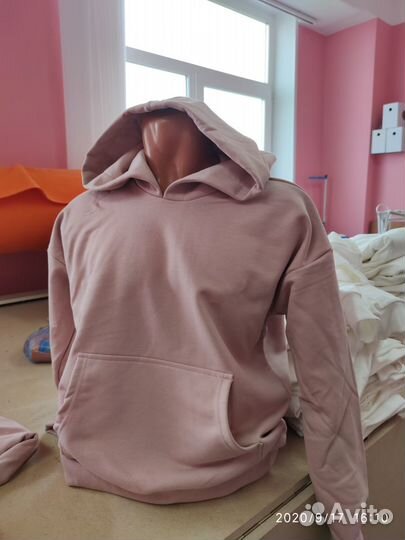 Одежда оптом с печатью или вышивкой на заказ