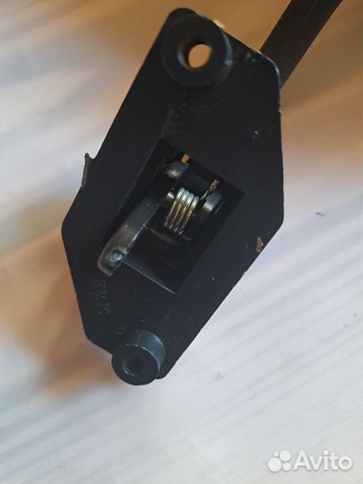 Ручка двери внутренняя на LADA 2107