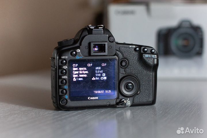 Canon EOS 5D Mark II