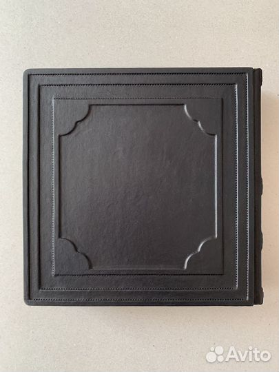 Уголовный кодекс РФ (подарочная кожаная книга)