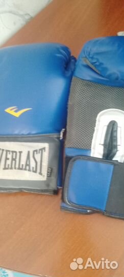 Боксерские перчатки 14 oz бу