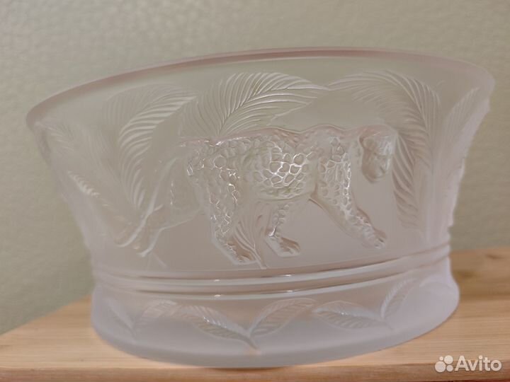 Хрустальная чаша Lalique