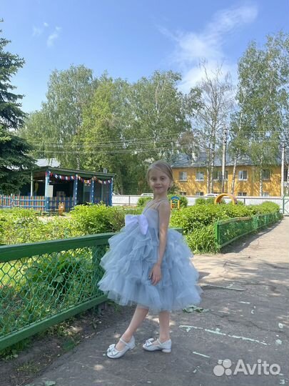 Платье праздничное