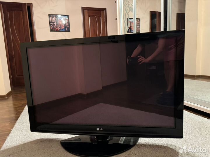 Телевизор LG 42 PQ 100R