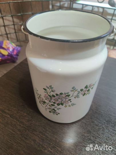 Бедон металлический