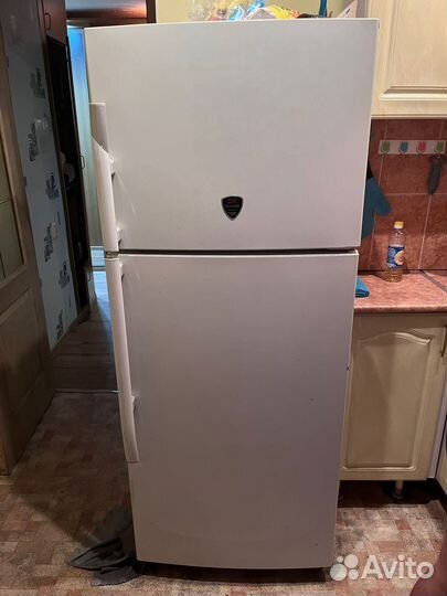 Холодильник daewoo