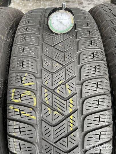 Pirelli Scorpion Winter 215/60 R17