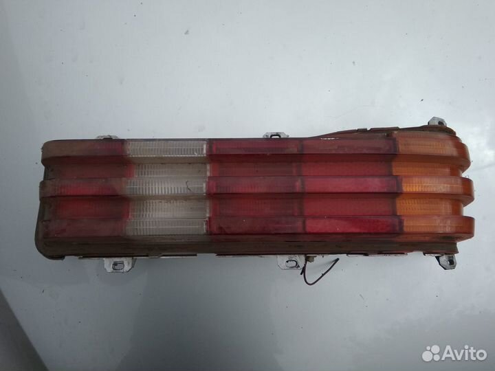 Фонарь задний правый для Мерседес Бенц w123