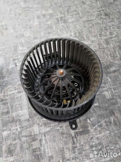 Моторчик заднего отопителя Додж караван 01-07