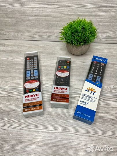 Универсальный пульт для телевизоров и Smart TV