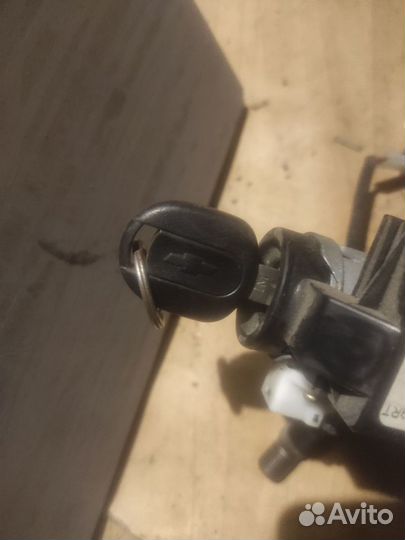 Замок зажигания Шевроле Лачетти