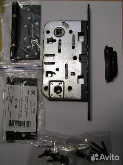 Комплект замок + петли