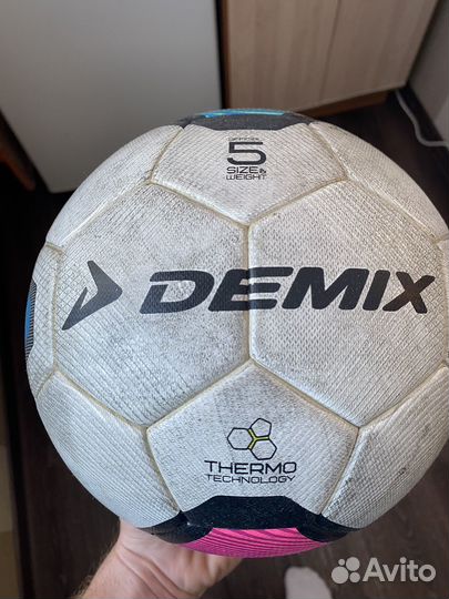 Футбольный мяч Demix