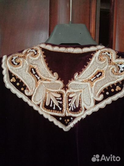 Узбекский Женский праздничный расшитый халат