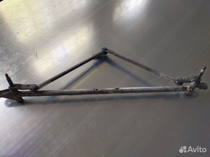 Трапеция дворников лобового стекла Ленд Ровер