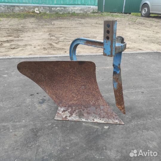 Плуг для мотоблока мтз