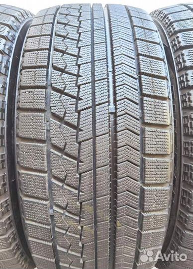 Bridgestone Blizzak VRX 225/50 R17 94Q
