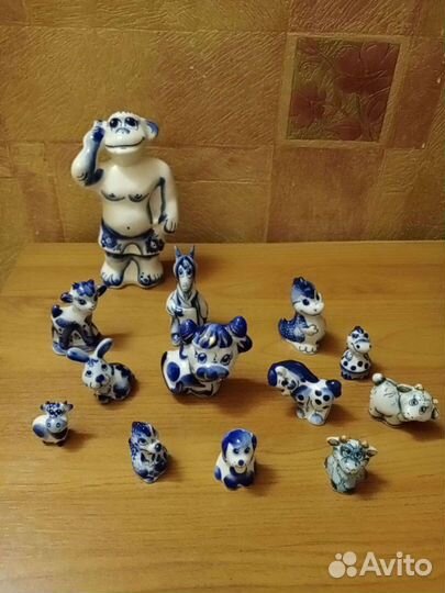 Статуэтки фарфор. Гжель