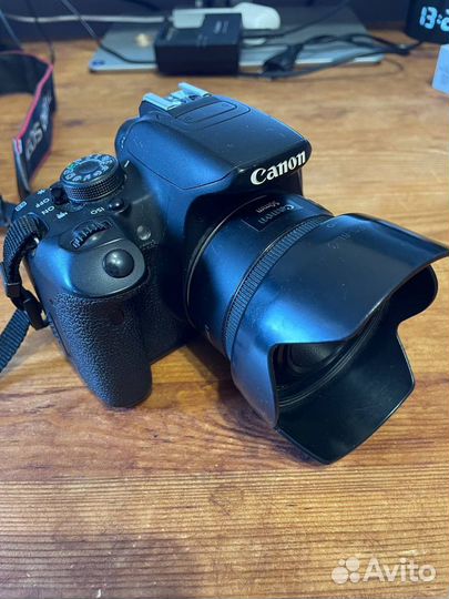 Фотоаппарат Canon 700D + объектив EF 50mm F1.8 STM