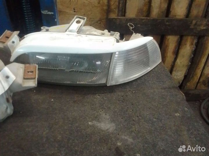 Фара Fiat Punto 176 левая правая