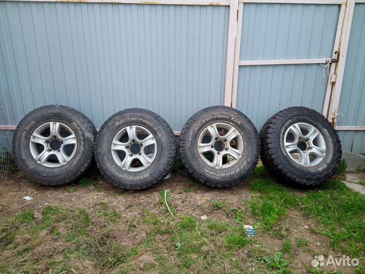 R16 Bfgoodrich All-Terrain T/A 265/75, PCD 5x139.7 DIA 40
