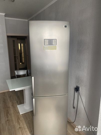 Холодильник LG