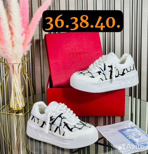 Низкие кеды Valentino Garavani