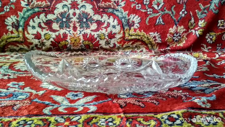 Большая хрустальная ваза для фруктов