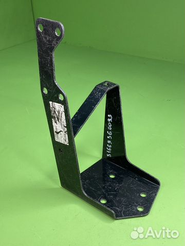 Кронштейн левый противооткатный \MAN 81669360093