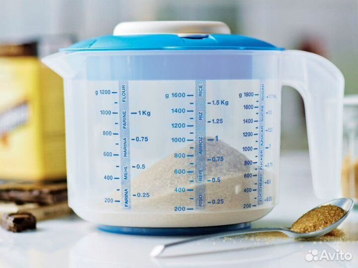 Емкость для смешивания Tupperware