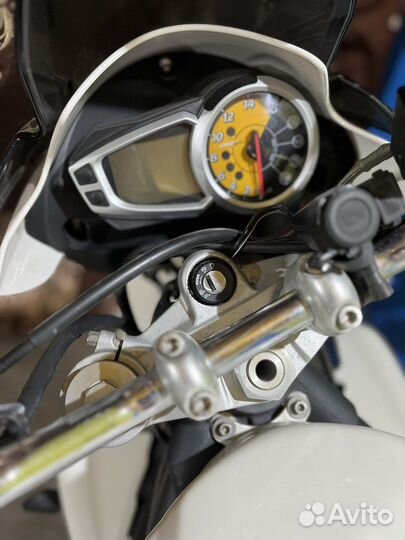 Triumph street tripl 675