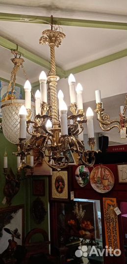 Люстра бронзовая 12 световых точек