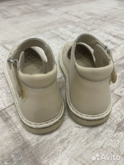 Сандалии для девочки Неман 160