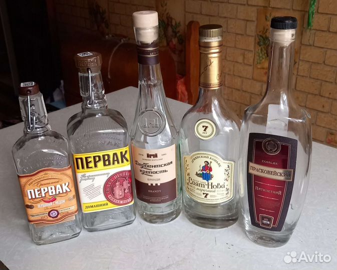 Бутылка стеклянная 0,5л. 0,7л. 1л