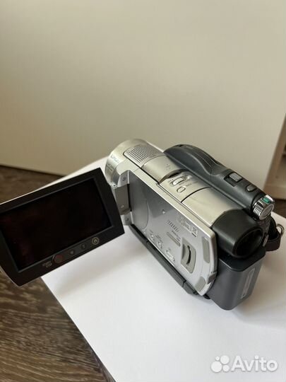 Видеокамера sony hdr ux7e