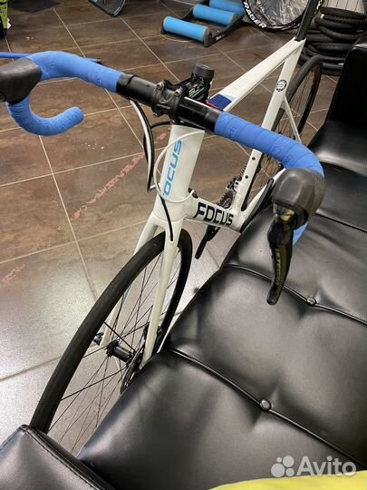 Шоссейный велосипед focus